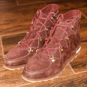 Sorel Smeakchic Alpine Boots